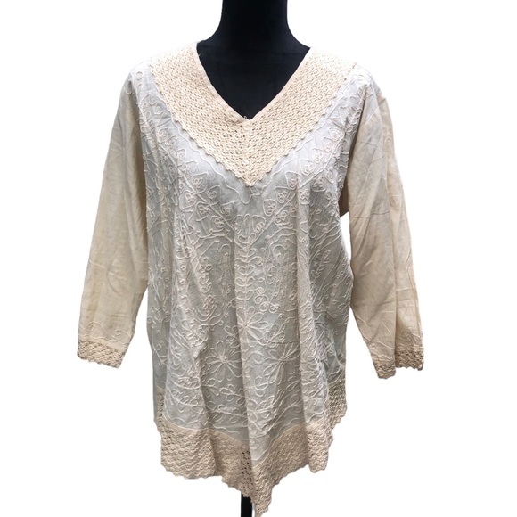 Royal Moda Beige Threaded Blouse size Medium - Picture 2 of 10